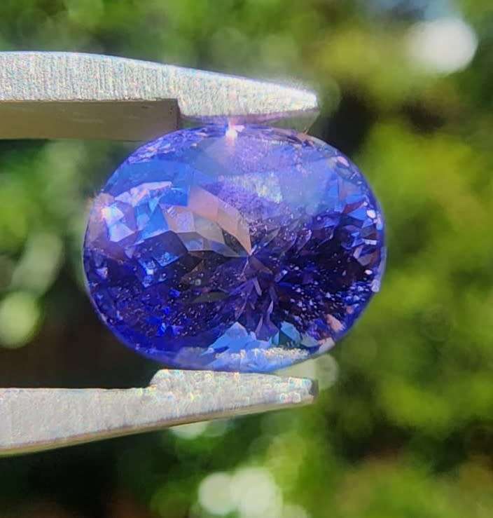 GISA CERTIFIED 1,30CT INTENSE BLUISH VIOLET TANZANITE OVAL CUT GEMSTONE  PLEASE READ FULL DESCRIPTI