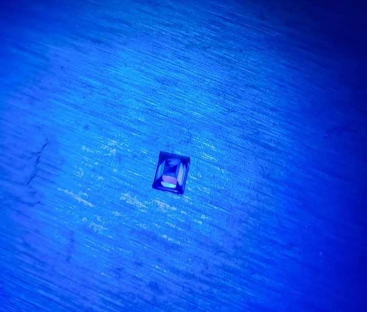 DAZZLING 1.45CT BLUE SAPPHIRE WITH LOVELY BAQUETTE CUT FROM MADAGASCAR  THERMAL TESTED HIGH!