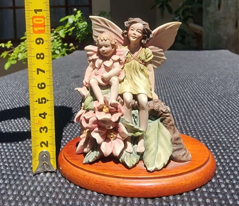 APPLE BLOSSOM FAIRIES A CICELY MARY BARKER DESIGN RESIN HAND PAINTED  1ST of 7 FAIRYS ON AUCTION