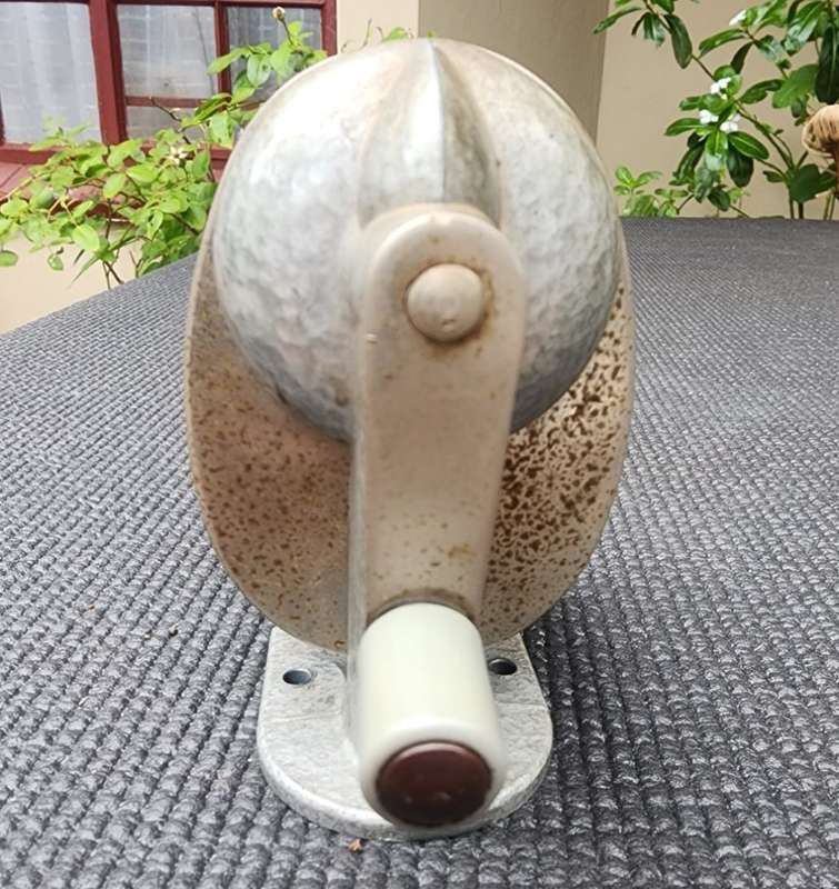 VINTAGE 1960S AUTOMATIC PENCIL SHARPENER CO (APSCO) USA PENCIL SHARPENER