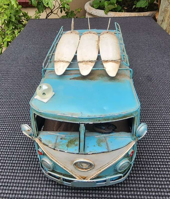 LARGE 30CM LONG VINTAGE VW STYLE SLIT WINDOW SAMBA BUS WITH SURFBOARDS TIN METAL CAMPER