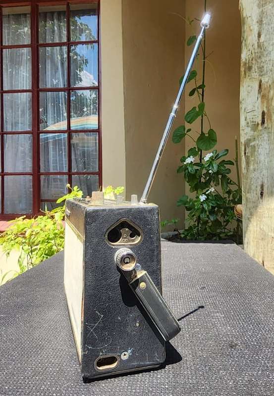 RARE VINTAGE 1960S TELEFUNKEN BAJAZZO TS PORTABLE RADIO MADE IN GERMANY WORKING VERY WELL!
