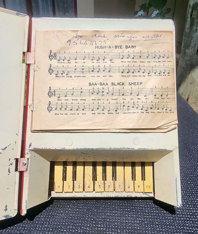 Very Rare 1930s Toby Toy England Nursery Rhyme Play by Number Song Book Piano Toy Still Working