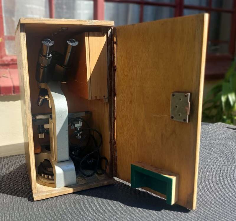 Vintage Beck Kassel CBS Germany UF1 Grey Binocular Microscope with 3 Objectives 10x, 40x and 100x