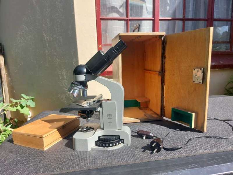 Vintage Beck Kassel CBS Germany UF1 Grey Binocular Microscope with 3 Objectives 10x, 40x and 100x