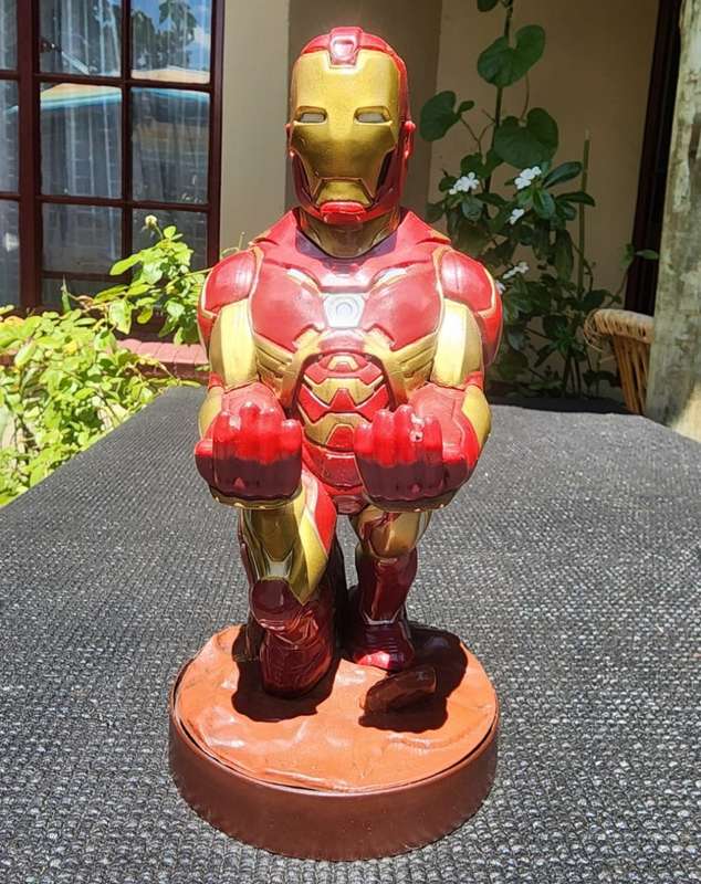 Iron Man Marvel Avengers Phone / Controller Holder Exquisite Gaming Cable Guys