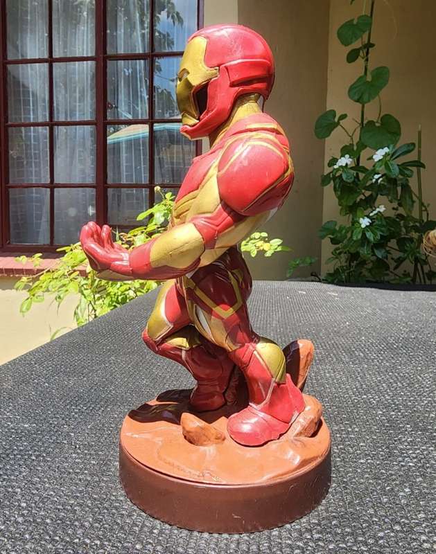 Iron Man Marvel Avengers Phone / Controller Holder Exquisite Gaming Cable Guys