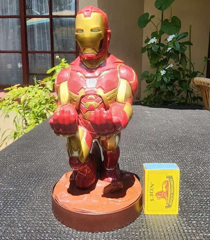 Iron Man Marvel Avengers Phone / Controller Holder Exquisite Gaming Cable Guys