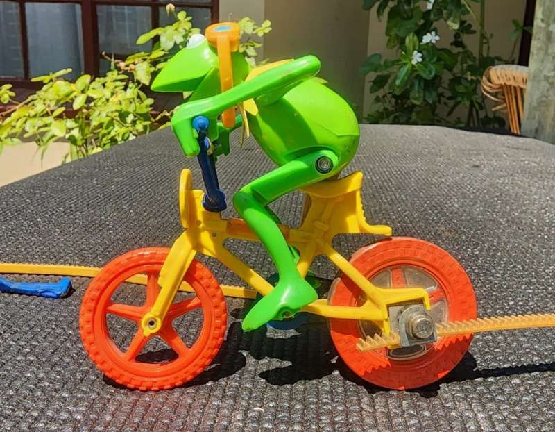 Cool Retro 1983 Kermit the Frog BMX Racer by Tomy Japan VERY RARE