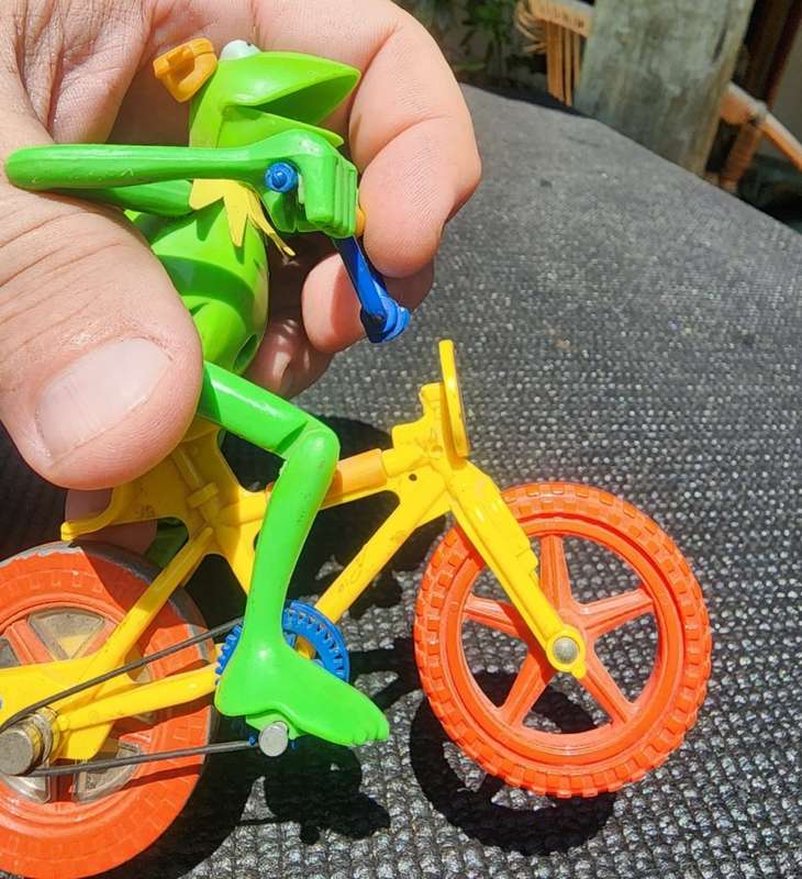 Cool Retro 1983 Kermit the Frog BMX Racer by Tomy Japan VERY RARE