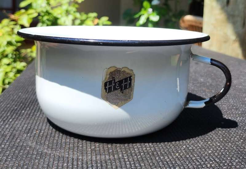 Hendler & Hendler Boksburg SA 1970s White Enamel Chamber Pot