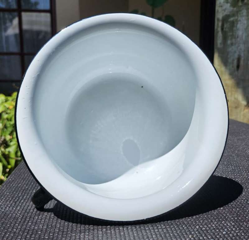 Hendler & Hendler Boksburg SA 1970s White Enamel Chamber Pot