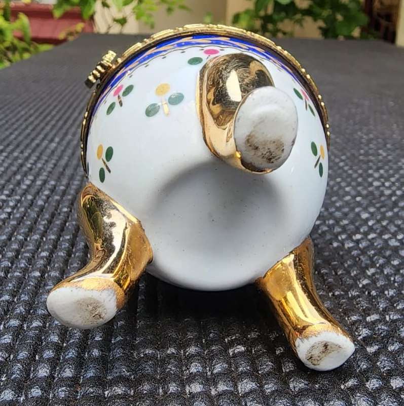 Exquisite Hand Painted Faberge Style Porcelain Egg Hinged and Clasped in Non Magnetic Gold Metal 2nd