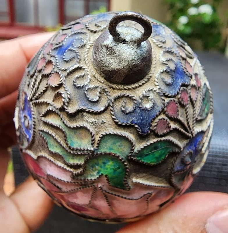 CLOISONNE ENAMEL PAINTED EGG WITH PEACOCK AND FLOWER MOTIF MEDIUM SIZED 9CM HIGH