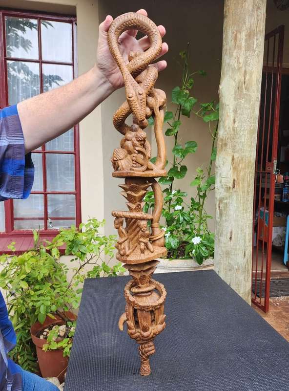 Unusual Elaborately Hand Carved Nyami Nyami Zambezi River Snake Head Handle Walking Stick