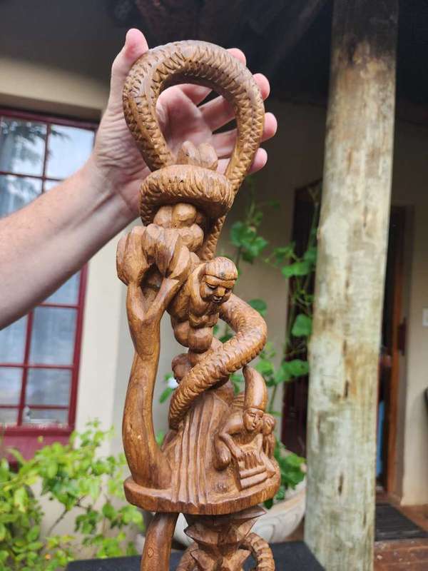 Unusual Elaborately Hand Carved Nyami Nyami Zambezi River Snake Head Handle Walking Stick