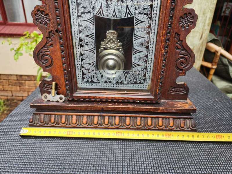 Antique 1901 Ansonia Kirkwood Oak Kitchen or Gingerbread Clock Working with Key
