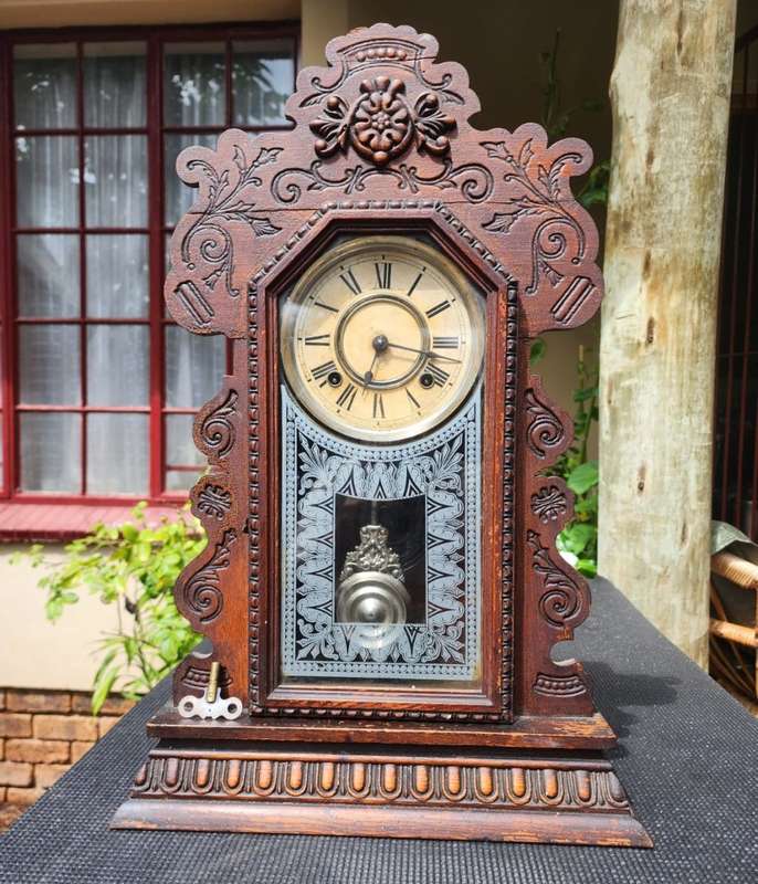 Antique 1901 Ansonia Kirkwood Oak Kitchen or Gingerbread Clock Working with Key