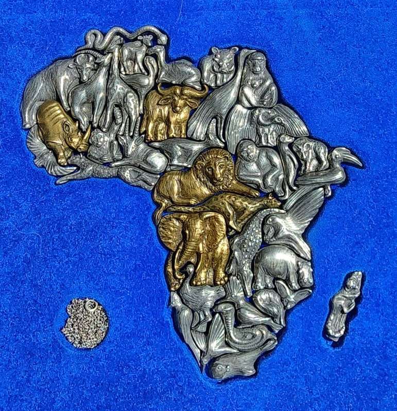 Wonderful African Animal Map Puzzle Pendent 1994 Boxed Set - 36 Pewter Pieces - Big 5 Brass Plated