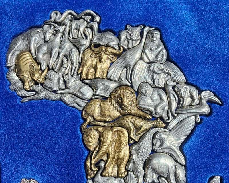 Wonderful African Animal Map Puzzle Pendent 1994 Boxed Set - 36 Pewter Pieces - Big 5 Brass Plated