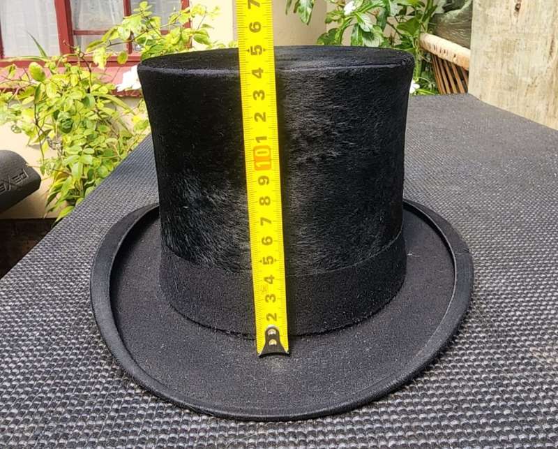 By Kings Royal Warrant 1930s Made Gentlemans Black Silk Top Hat by Woodrow & Sons of London