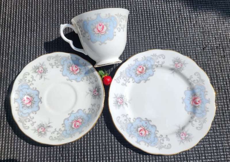 Queen Anne Ridgway England 1960s Pink Roses on Blue Shield Pattern 8350 Trio 3rd of 4