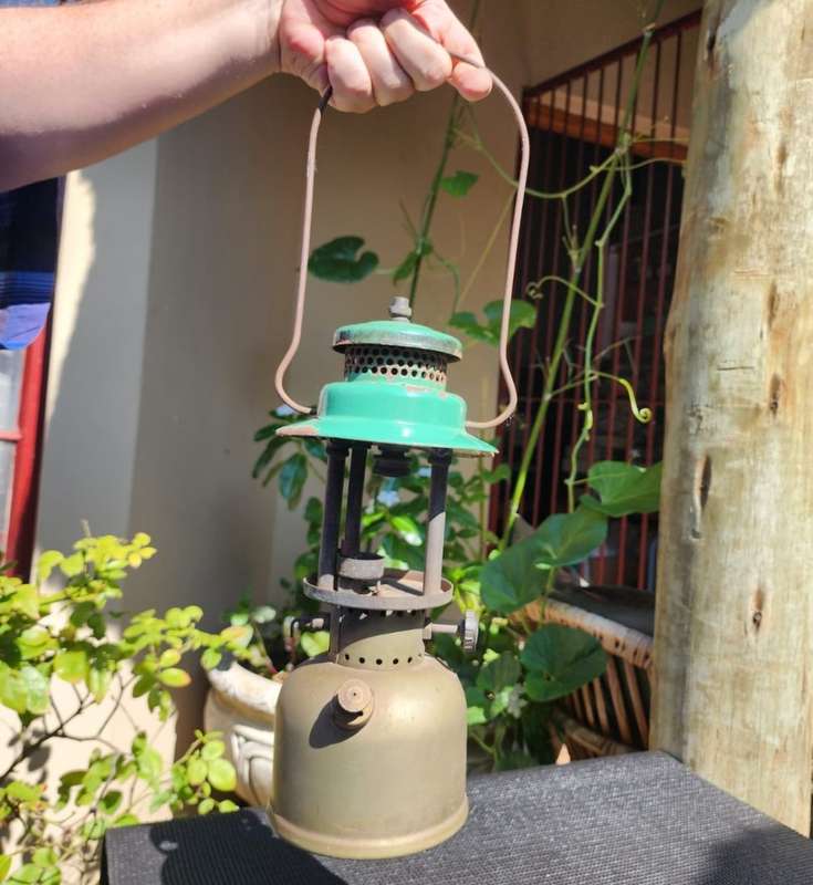 Coleman 1955 Model 249-299 Sunshine of the Night Made in Canada With Rare Brass Fount Green Ventilat