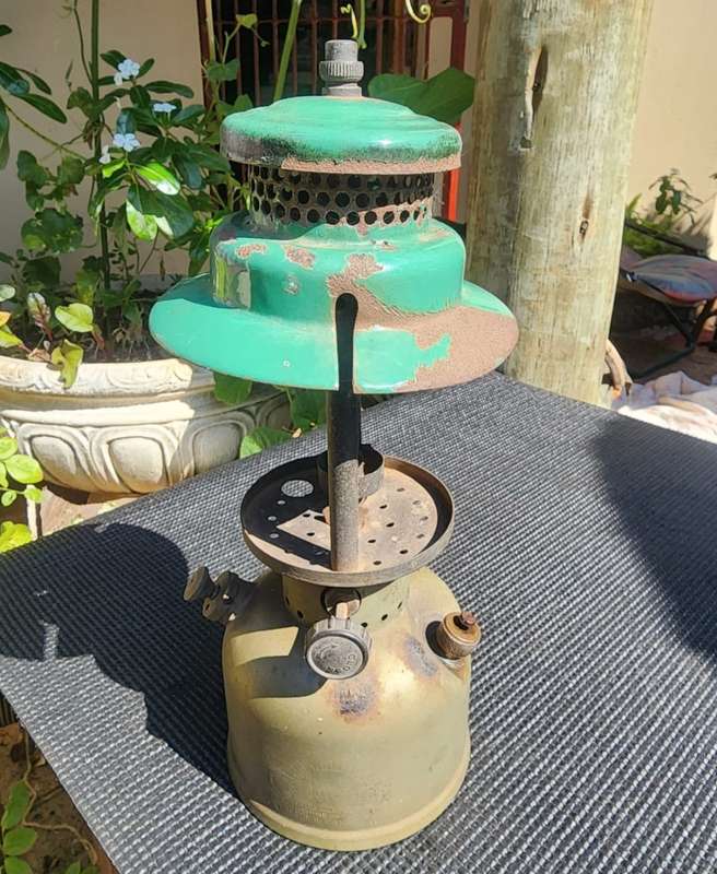 Coleman 1955 Model 249-299 Sunshine of the Night Made in Canada With Rare Brass Fount Green Ventilat