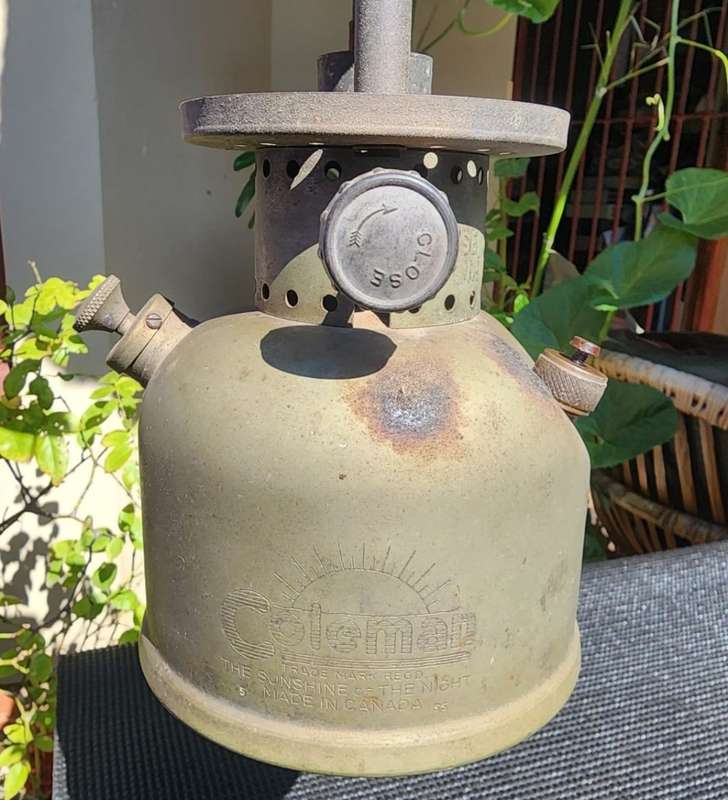 Coleman 1955 Model 249-299 Sunshine of the Night Made in Canada With Rare Brass Fount Green Ventilat