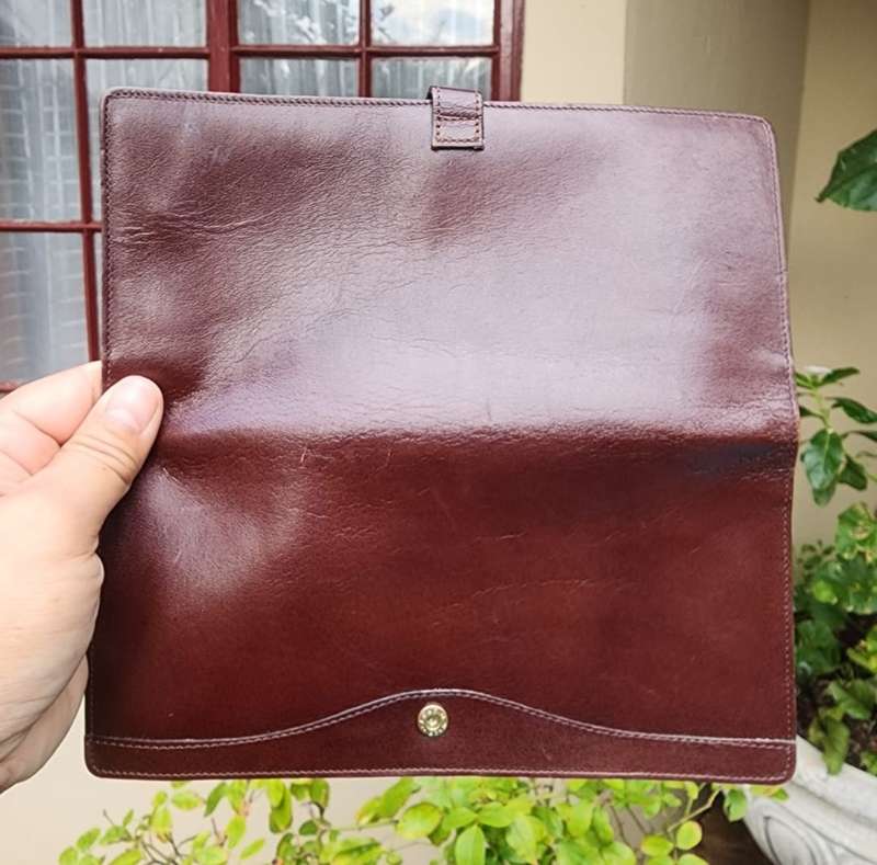 Busby Genuine Wild Buffalo Leather Ladies Kiss Lock Purse plus a Genuine Leather Long Wallet
