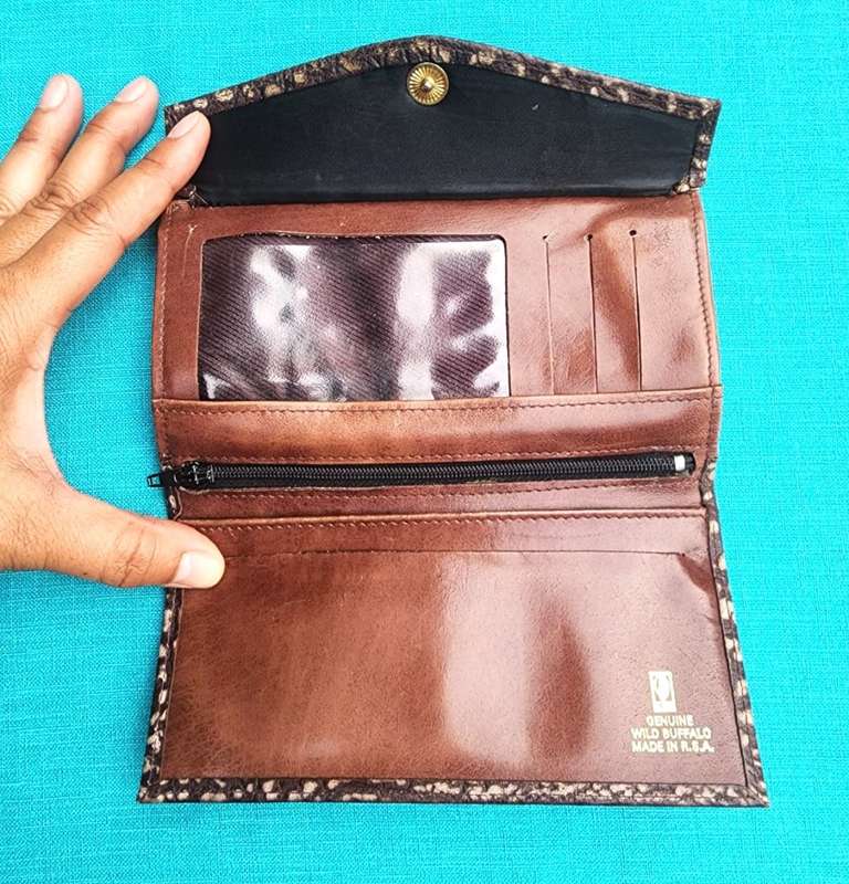 Busby Genuine Wild Buffalo Leather Ladies Kiss Lock Purse plus a Genuine Leather Long Wallet