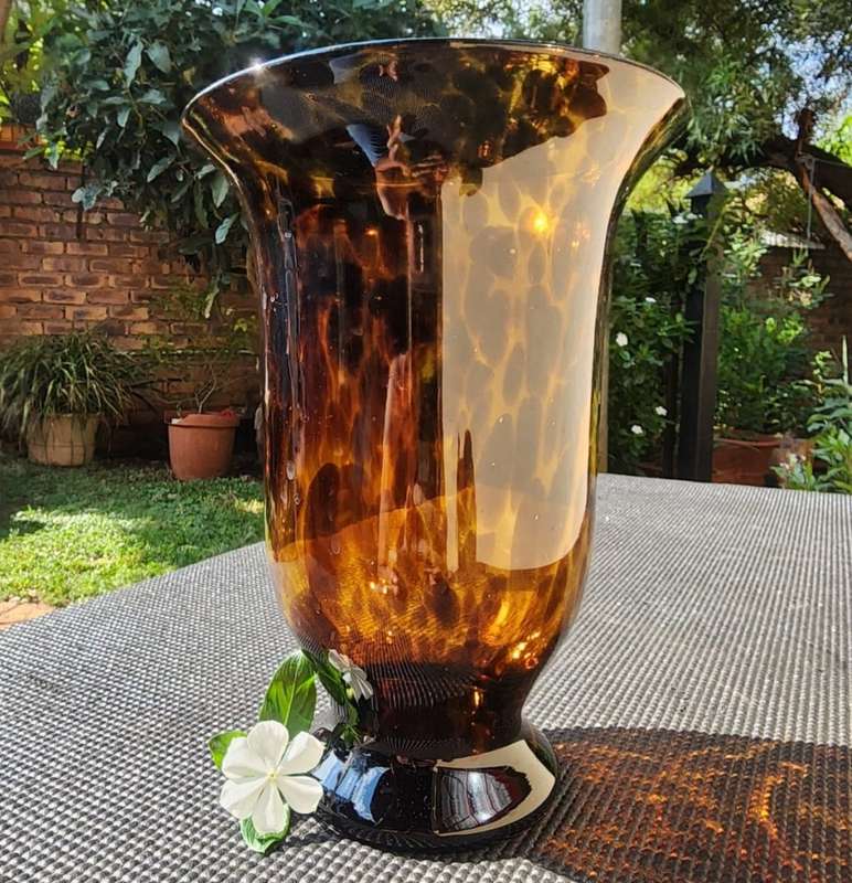 Striking Tortoiseshell Handblown Art Vase 25cm High No Two of Two on Auction