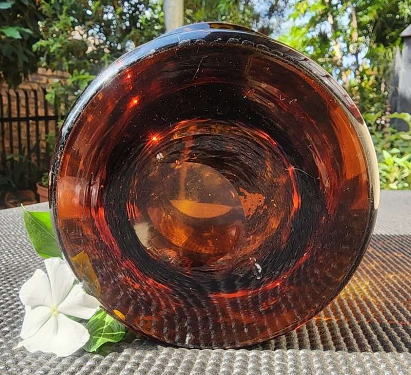 Striking Tortoiseshell Handblown Art Vase 25cm High No Two of Two on Auction