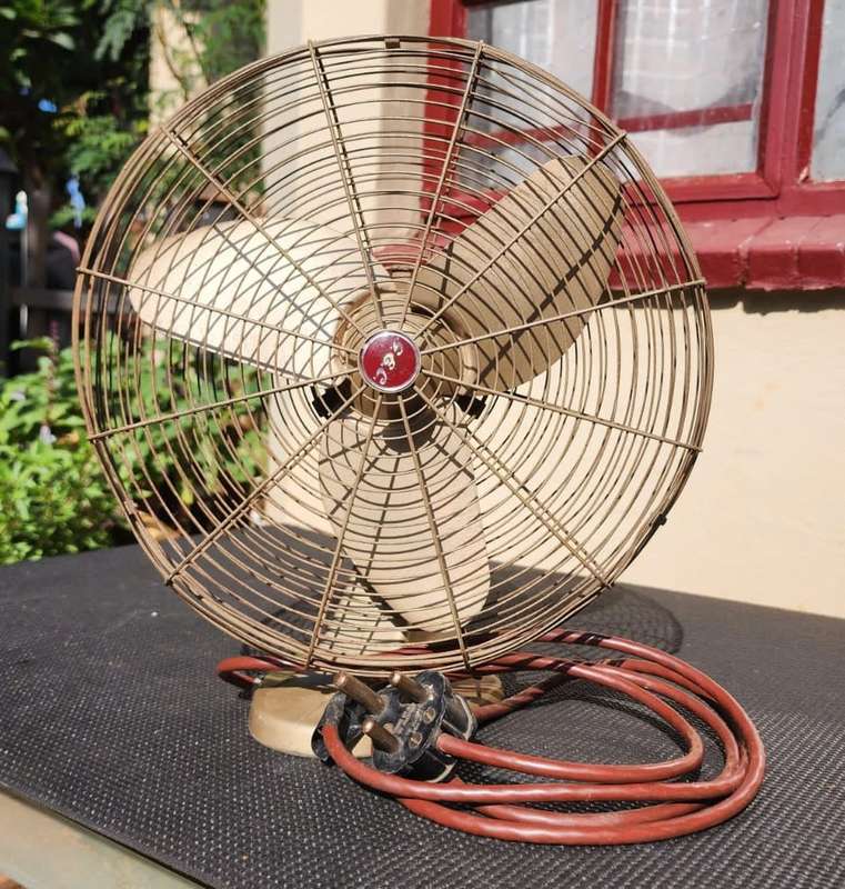 Rare 3 Blade 1930s General Electric Company England (GEC) BS 380 Desk or Wall Fan