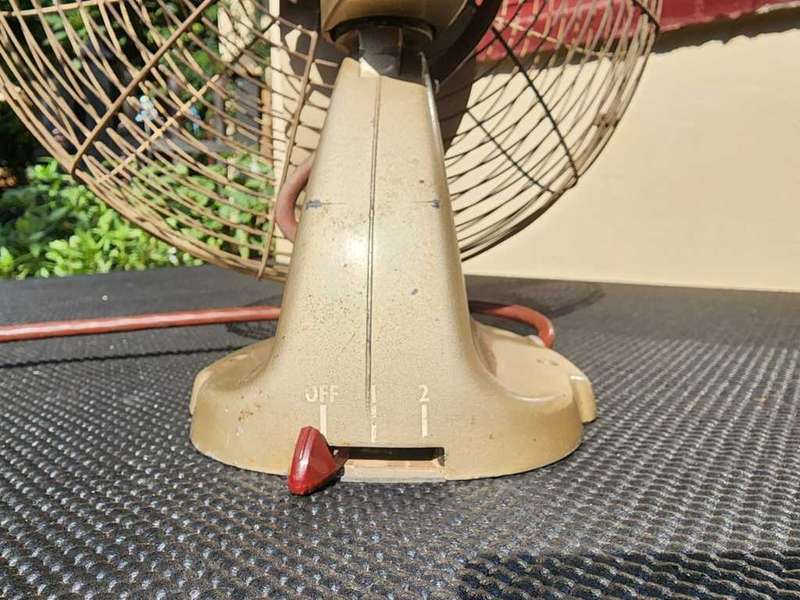 Rare 3 Blade 1930s General Electric Company England (GEC) BS 380 Desk or Wall Fan