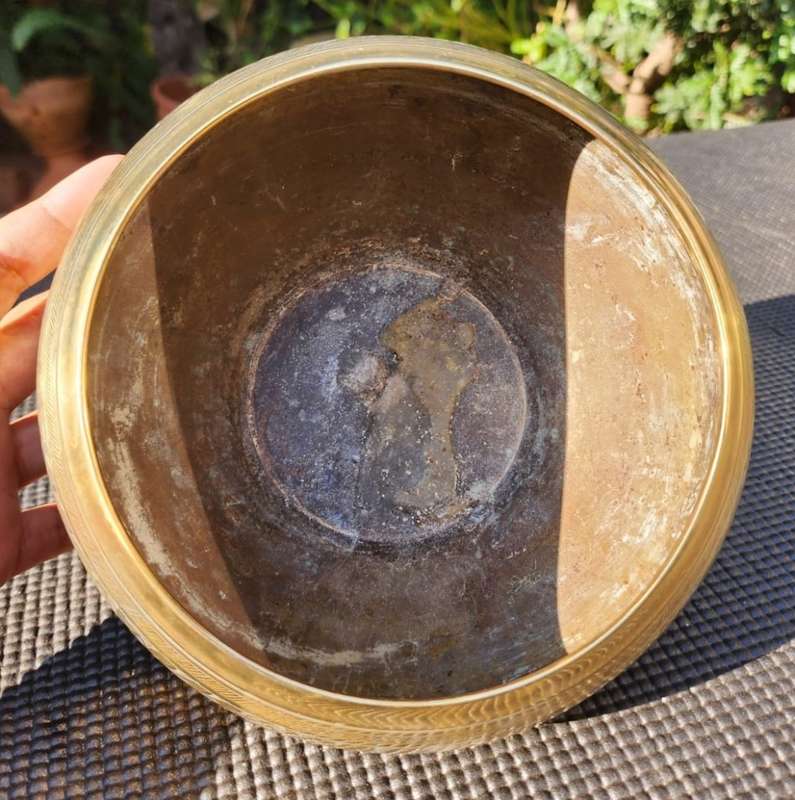 Exquisitely Floral Engraved Vintage Brass Bowl with S.M. Made in India Dot Prick Marks Heavy 1.1kg