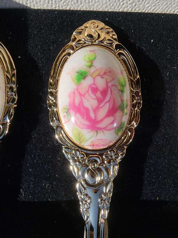 Lady Diana Princess of Wales Rose Enamelled Teaspoon Set of 6 Gold Plated Stainless Steel Japan