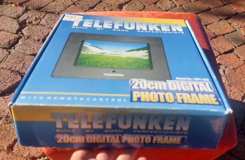 Telefunken 20cm Digital Photo Frame As New in Box With Charger, Remote, Booklet and Bracket