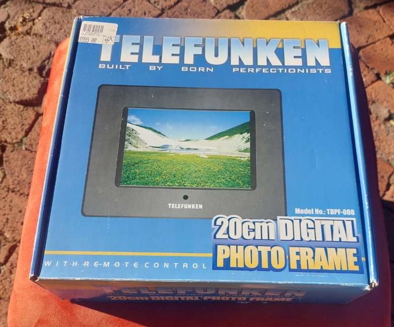 Telefunken 20cm Digital Photo Frame As New in Box With Charger, Remote, Booklet and Bracket