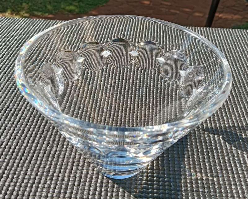 Ringing and Singing Stuart England Chrystal Glass Bowl with Stuart Chrystal Acid Etched Mark