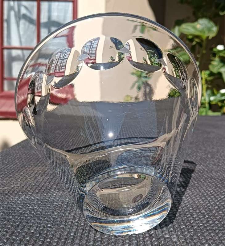 Ringing and Singing Stuart England Chrystal Glass Bowl with Stuart Chrystal Acid Etched Mark