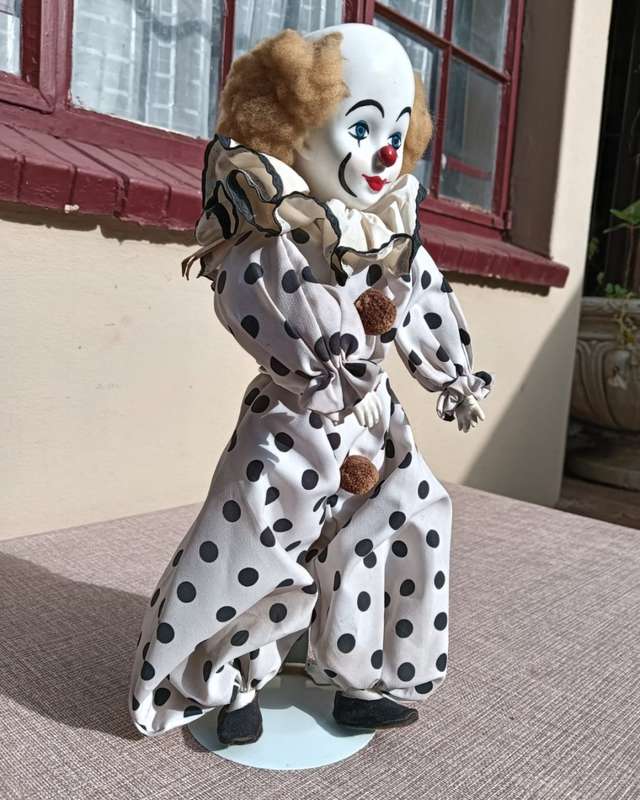 Boswell Wilkie Circus `Bimbo` the Birthday Porcelain Clown Made Mrt 1983 in Taiwan No 349 of 500