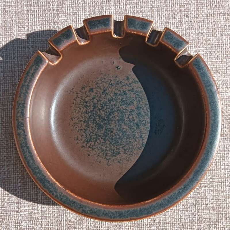 ARABIA (FINLAND) PORCELAIN ART ASHTRAY