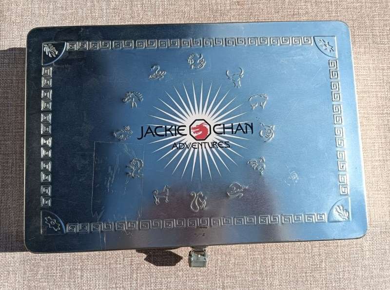 Jackie Chan Adventures 2004 Collectable Tin with 34 Trading Cards all 12 Talismans and 20 Magazines