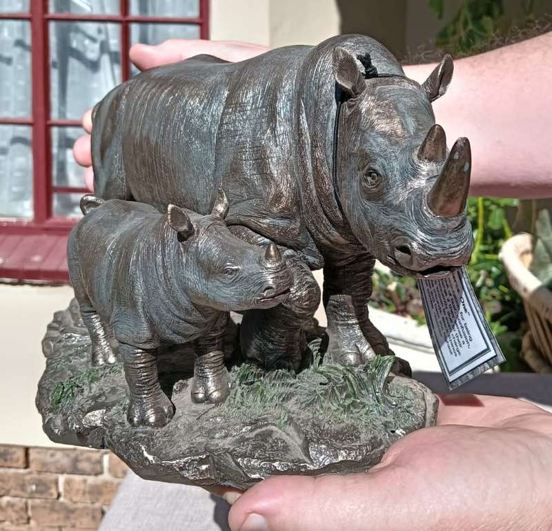 Faru the Fierce One Cold Cast Bronze African Black Rhino Sculpture Very Large 33cm Long by Zawadi