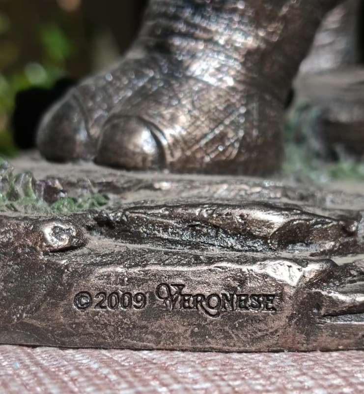 Faru the Fierce One Cold Cast Bronze African Black Rhino Sculpture Very Large 33cm Long by Zawadi