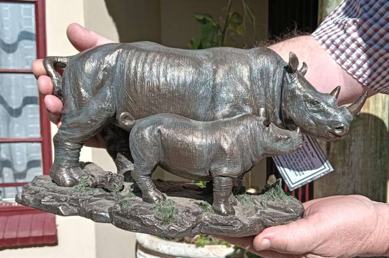 Faru the Fierce One Cold Cast Bronze African Black Rhino Sculpture Very Large 33cm Long by Zawadi