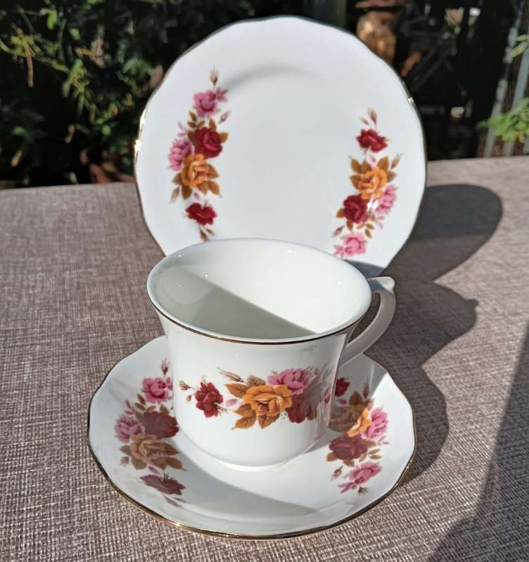 Set of 5 Queen Anne Ridgway England 1960s Pink, Red, Yellow Roses Pattern No 8638 Trios