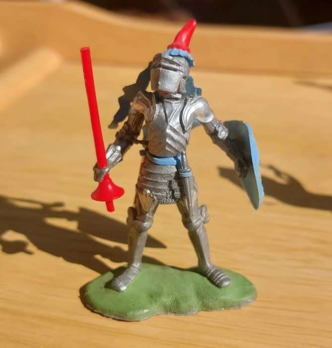 Vintage 1950s Britains Swoppets Knights and Soldiers  Rare and Very Collectable