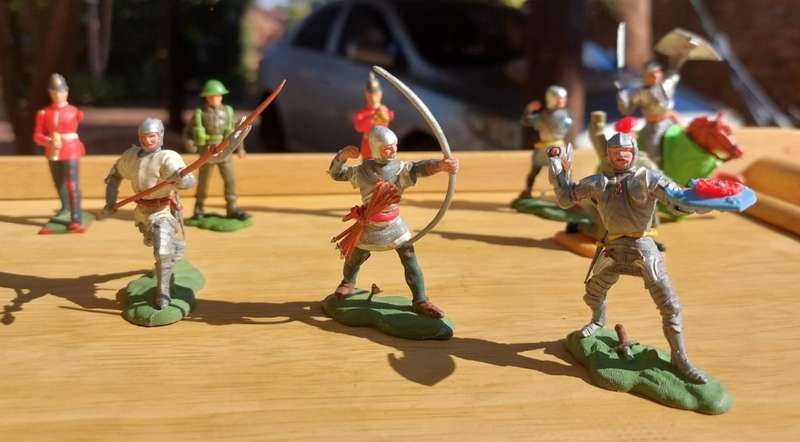Vintage 1950s Britains Swoppets Knights and Soldiers  Rare and Very Collectable